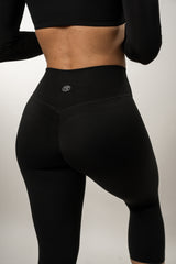 ORIGINAL Effortless Scrunch Capris - Black