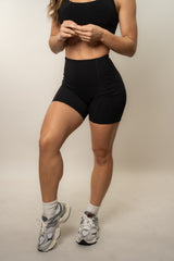 6" Effortless Heart Booty Shorts With Pockets - Black