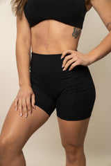 6" Effortless Heart Booty Shorts With Pockets - Black
