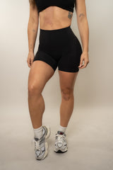 6" Effortless Classic Shorts - Black