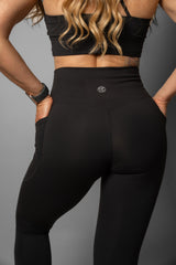 NEW Effortless Classic Flare Pocket Leggings - Black