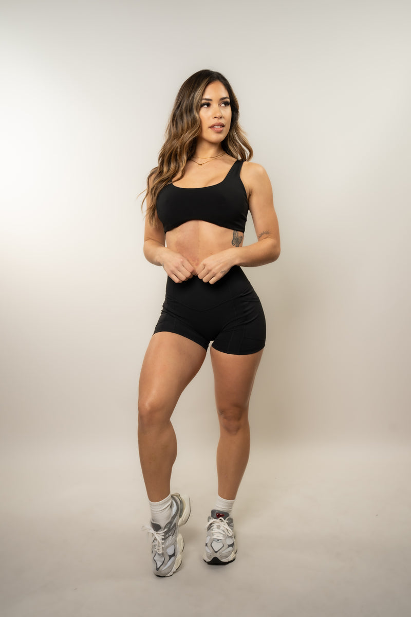 4" Effortless Heart Booty Shorts With Pockets - Black