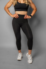 NEW Effortless Scrunch Capris - Black