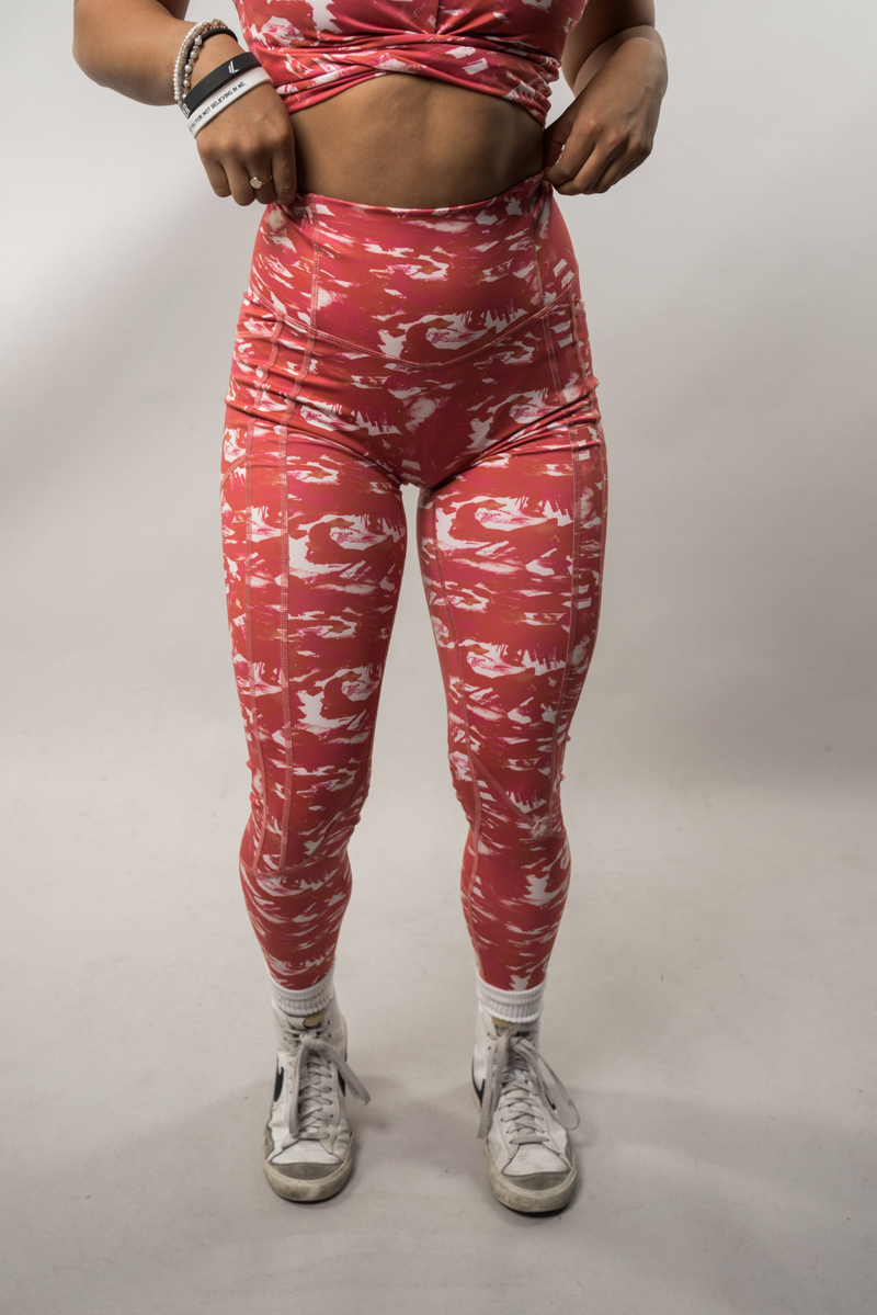 Salute Red Performance - High Waisted Capri Leggings | High waisted capri  leggings, Compression fabric, Svelte