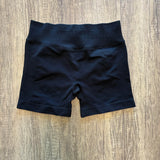 Contour Shorts- Black