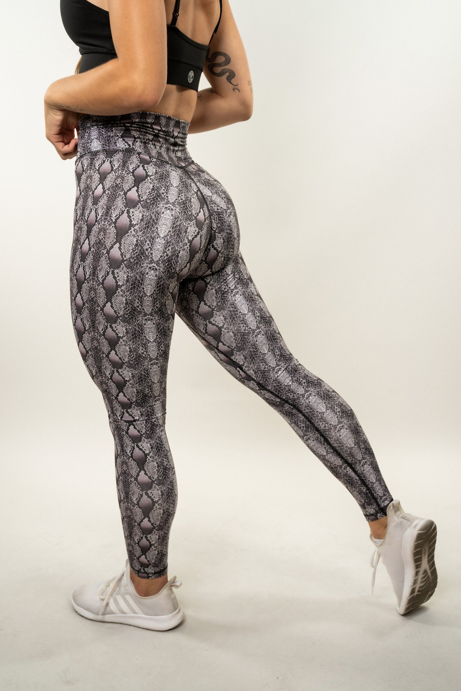 fandd-12_413e695f-ea4b-4727-