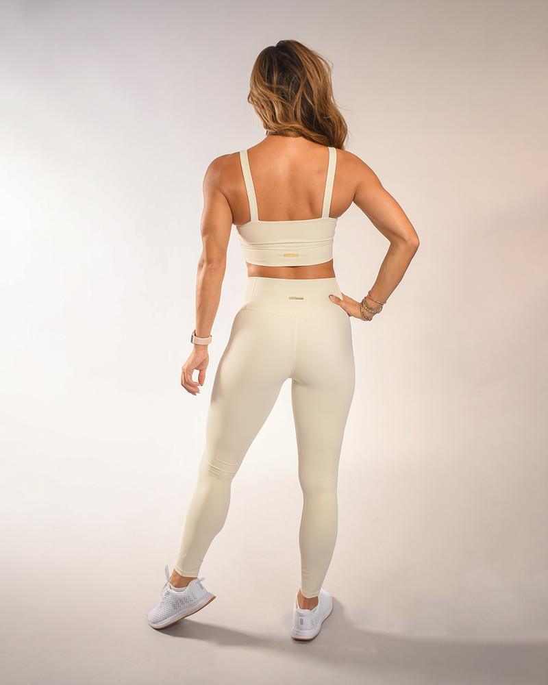 Share 257+ cream cropped leggings best