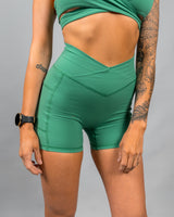 Effortless Vortex Pocket Shorts - Emerald Green