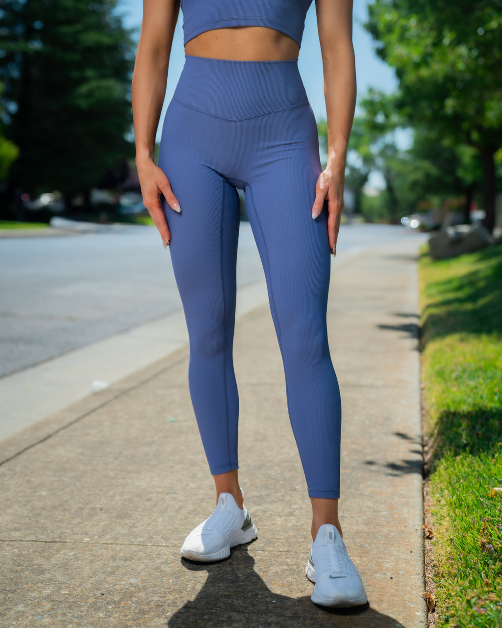 Better Bodies -Scrunch leggings -Timber